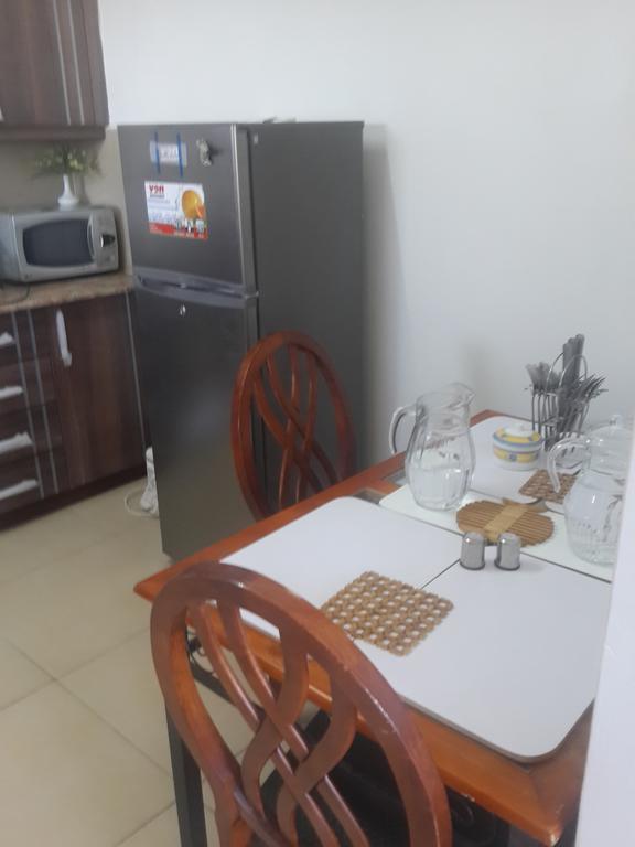 Shanzu Beach Apartment With Stunning Ocean View Mwakirunge Eksteriør bilde